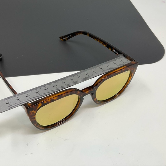 Quay Australia Noosa - Picture 6 of 12